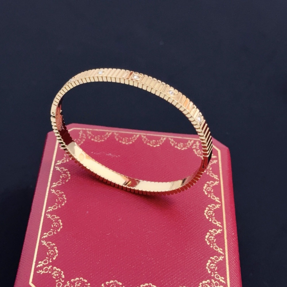 Cartier Ridged Texture Gold Bangle Bracelet